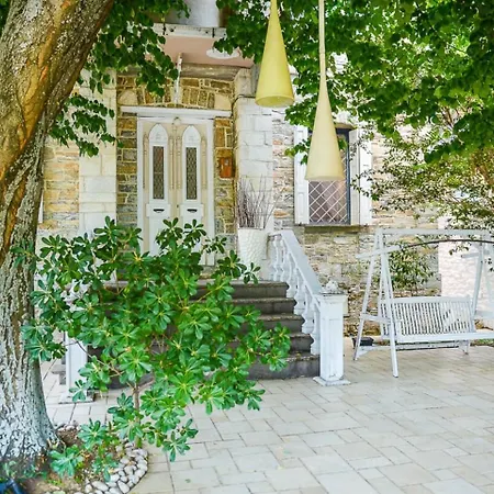 Maison De La Poupee Casa de Férias *